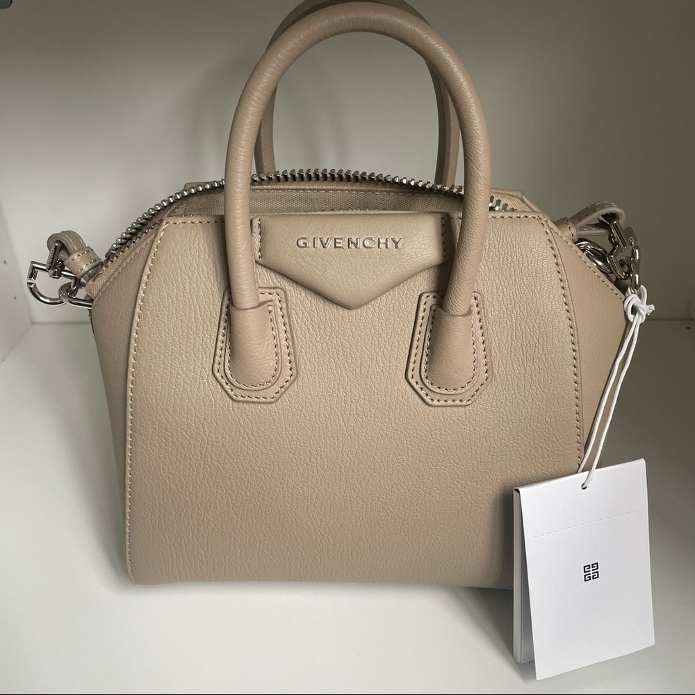 💰SOLD💰 givenchy dune mini antigona leather purse